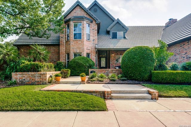 2 GRANBURG CIR, San Antonio, TX 78218