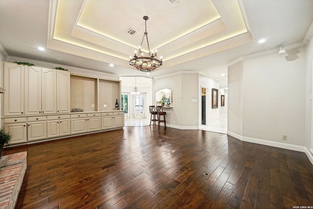 2 GRANBURG CIR, San Antonio, TX 78218