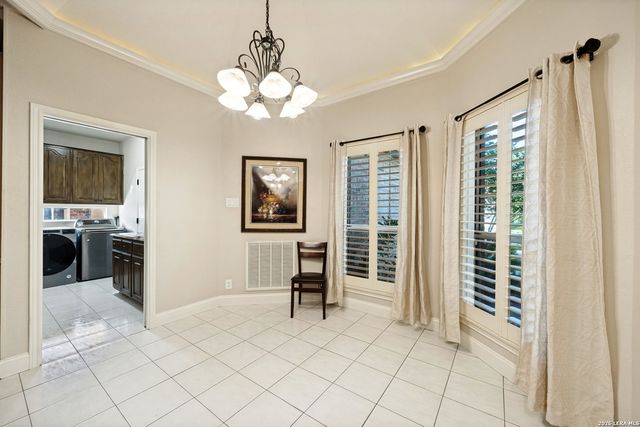 2 GRANBURG CIR, San Antonio, TX 78218