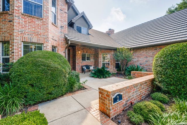 2 GRANBURG CIR, San Antonio, TX 78218