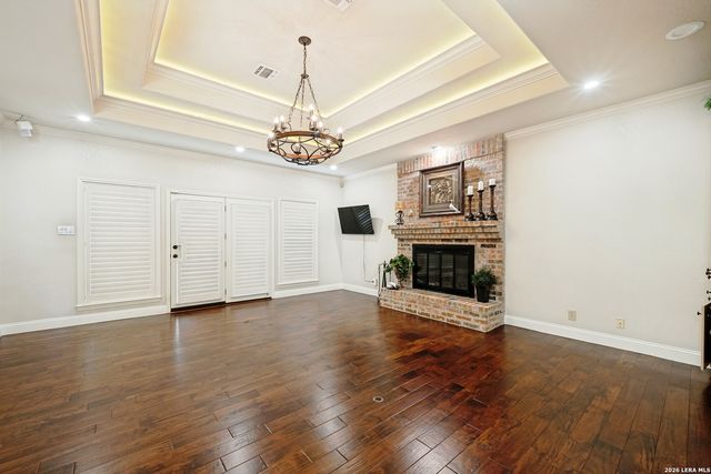 2 GRANBURG CIR, San Antonio, TX 78218