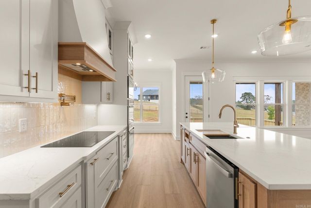 26 Avrey Lane, Greenbrier, AR 72058