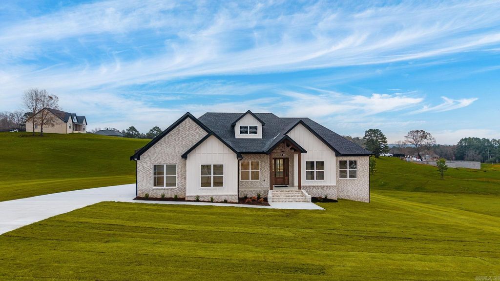 26 Avrey Lane, Greenbrier, AR 72058