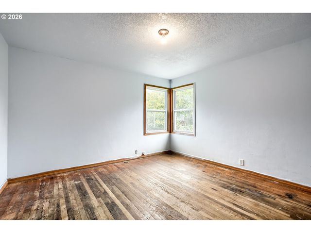 3552 Ne EVERETT St, Camas, WA 98607