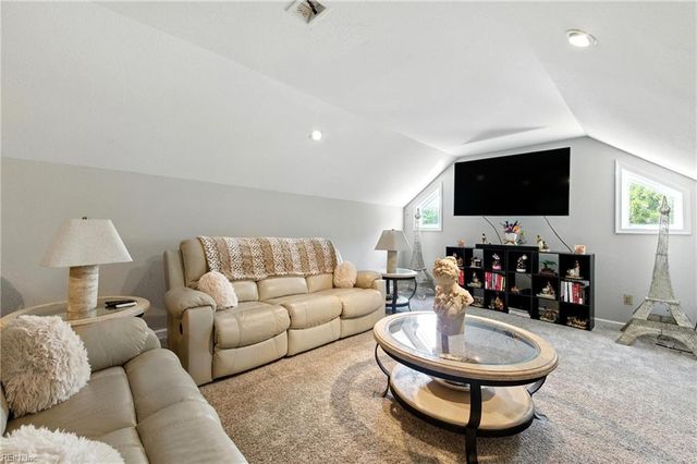 415 Raleigh AVE, Hampton, VA 23661