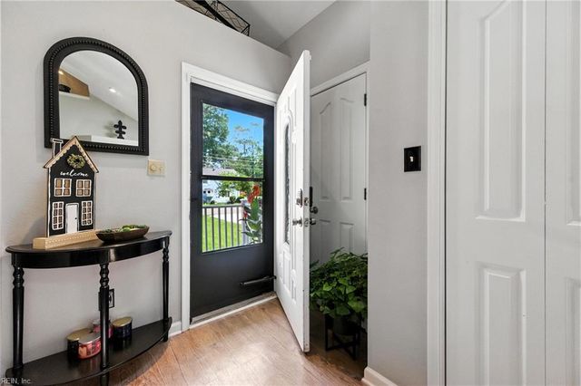 415 Raleigh AVE, Hampton, VA 23661