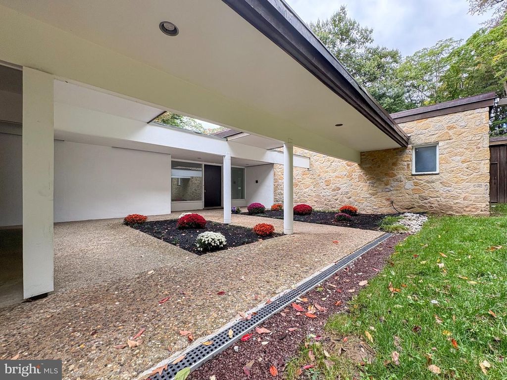 39 FAIRVIEW RD, PENN VALLEY, PA 19072 — photo 2