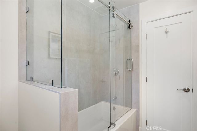 674 Senate Street, Costa Mesa, CA 92627