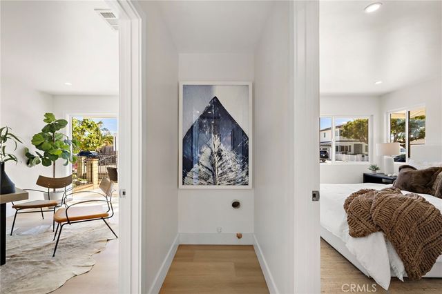 674 Senate Street, Costa Mesa, CA 92627