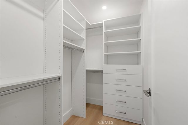 674 Senate Street, Costa Mesa, CA 92627