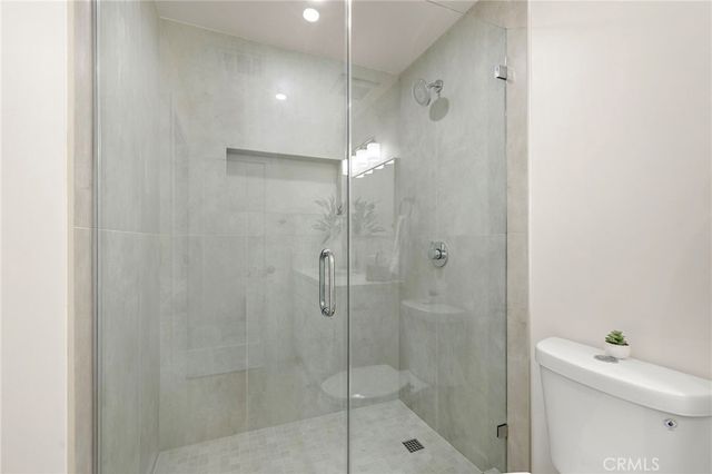 674 Senate Street, Costa Mesa, CA 92627