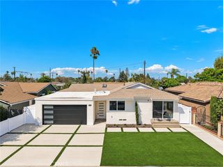 674 Senate Street, Costa Mesa, CA 92627