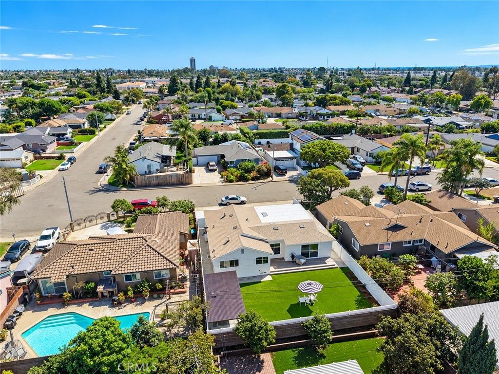674 Senate Street, Costa Mesa, CA 92627 — photo 4