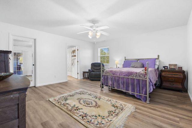 100 Micahs Xing, Reeds Spring, MO 65737