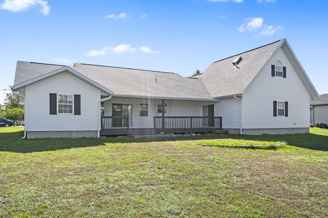 100 Micahs Xing, Reeds Spring, MO 65737