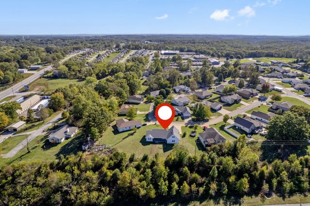 100 Micahs Xing, Reeds Spring, MO 65737