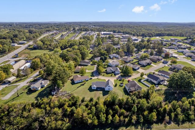 100 Micahs Xing, Reeds Spring, MO 65737