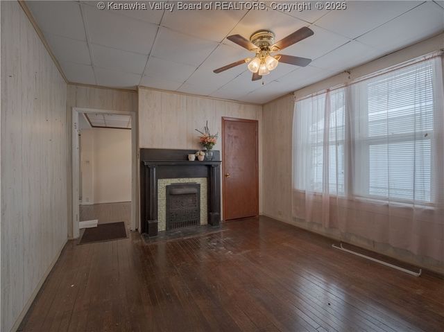 850 Greendale Drive, Charleston, WV 25302