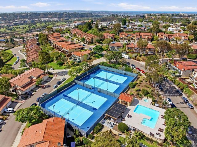 6949 Camino Revueltos, San Diego, CA 92111