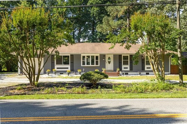 702 Seaford RD, Seaford, VA 23696