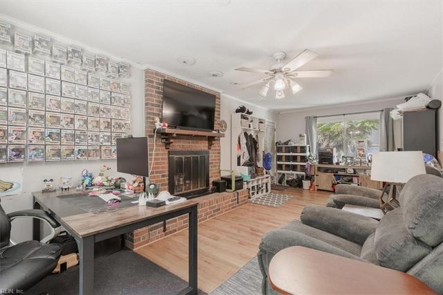 702 Seaford RD, Seaford, VA 23696
