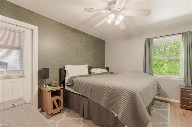 702 Seaford RD, Seaford, VA 23696
