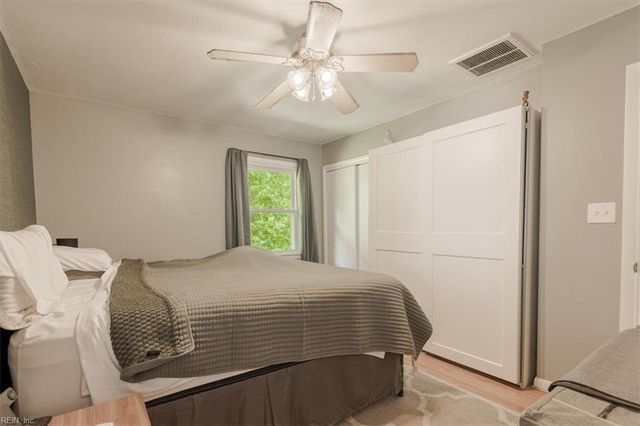 702 Seaford RD, Seaford, VA 23696