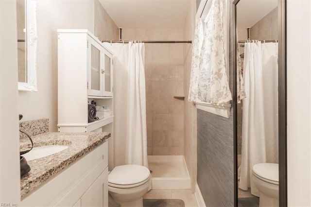 702 Seaford RD, Seaford, VA 23696