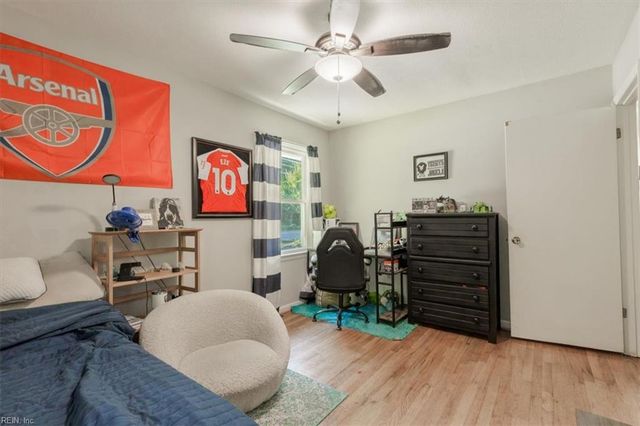 702 Seaford RD, Seaford, VA 23696