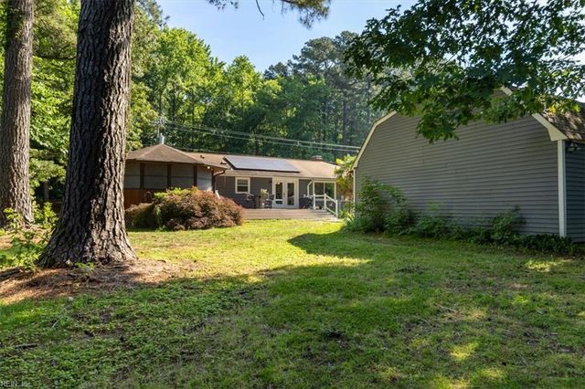 702 Seaford RD, Seaford, VA 23696