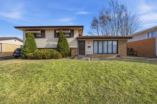 125 MILDRED Lane, Chicago Heights, IL 60411