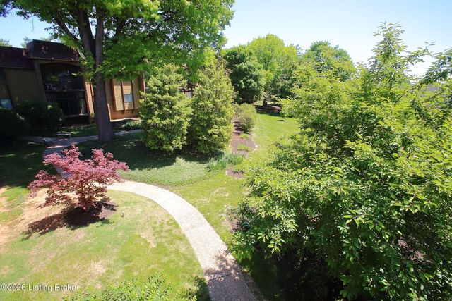 1600 Gardiner Ln 204, Louisville, KY 40205