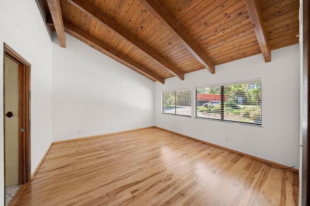 24717 Rodeo Flat Rd, Auburn, CA 95602