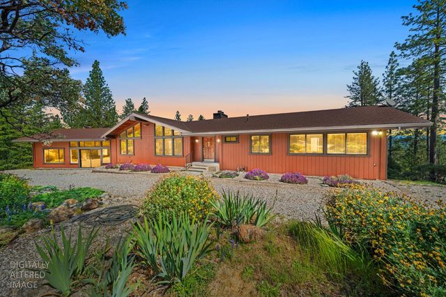 24717 Rodeo Flat Rd, Auburn, CA 95602