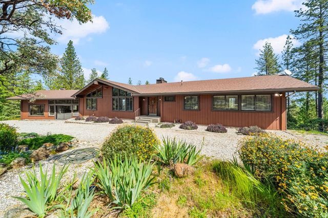 24717 Rodeo Flat Rd, Auburn, CA 95602