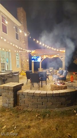 11056 Peach Glen Avenue NW, Uniontown, OH 44685