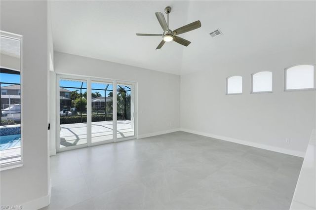 1524 SW 56th TER, Cape Coral, FL 33914