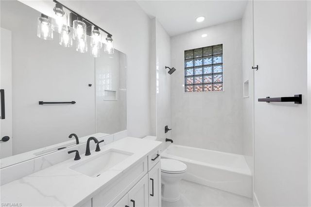 1524 SW 56th TER, Cape Coral, FL 33914