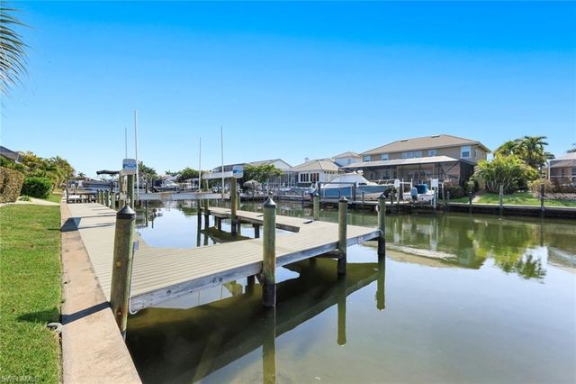 1524 SW 56th TER, Cape Coral, FL 33914