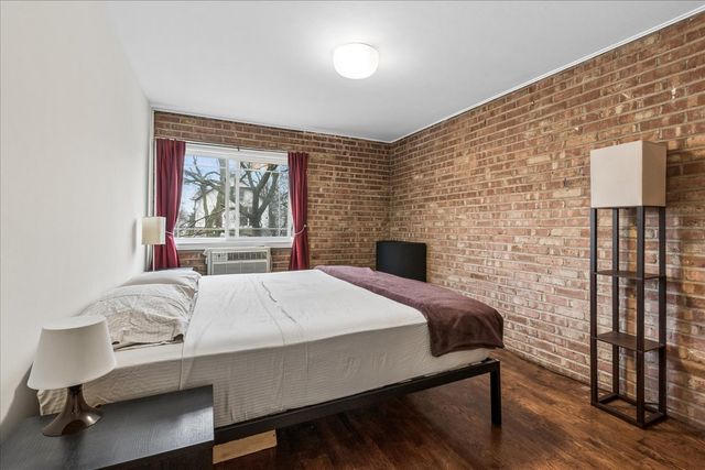 6118 N Hermitage Avenue A, Chicago, IL 60660