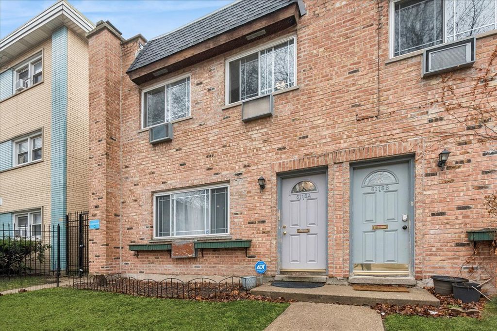 6118 N Hermitage Avenue A, Chicago, IL 60660