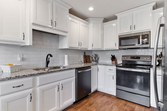 1765 Ellie Piper Cir, Clarksville, TN 37043