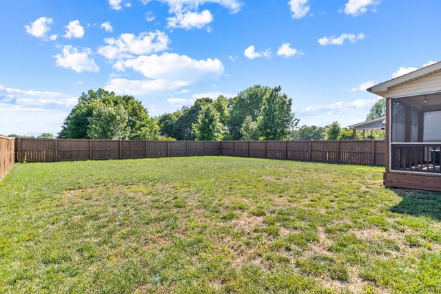 1765 Ellie Piper Cir, Clarksville, TN 37043