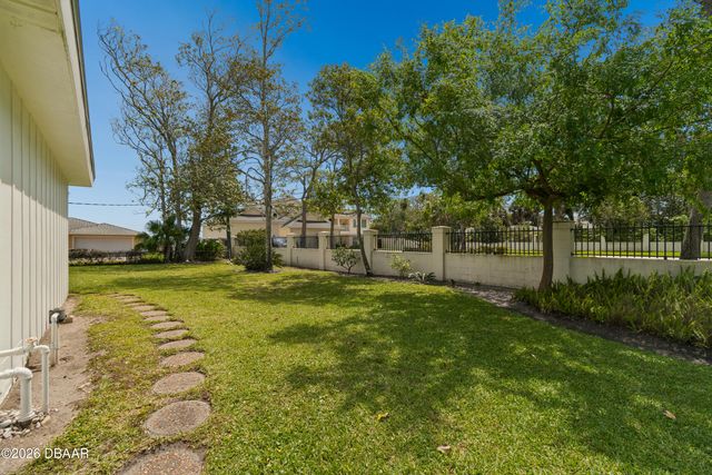 12 Cameo Circle, Ormond Beach, FL 32174