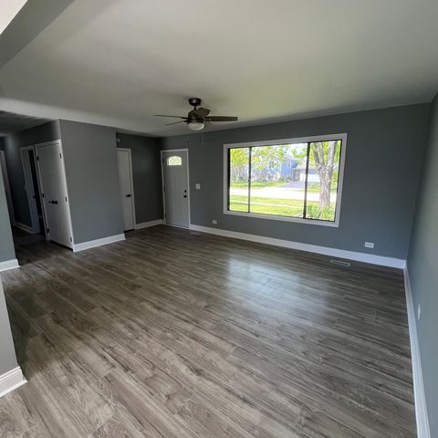 3915 Greenbay Drive, Hanover Park, IL 60133