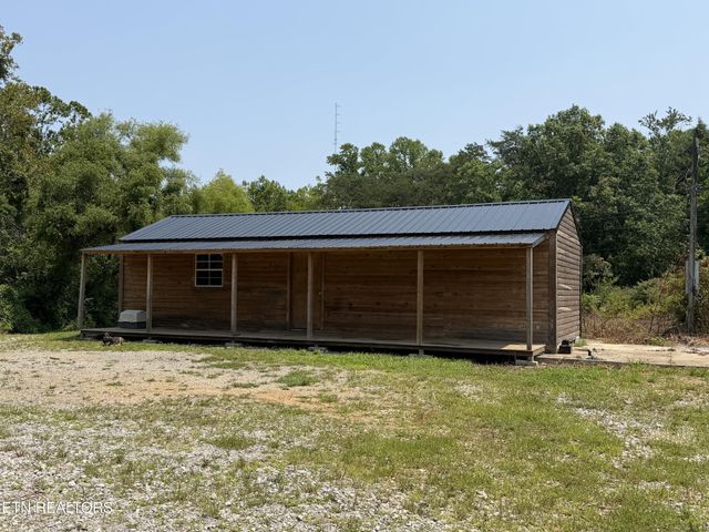 112 State Garage Rd, Jamestown, TN 38556
