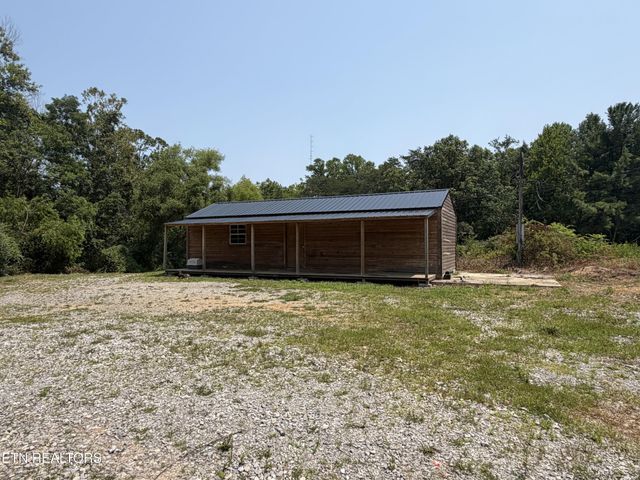 112 State Garage Rd, Jamestown, TN 38556