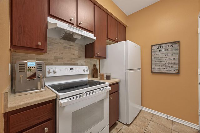 10053 Westpark Drive 289, Houston, TX 77042