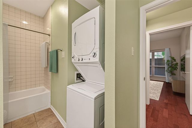 10053 Westpark Drive 289, Houston, TX 77042