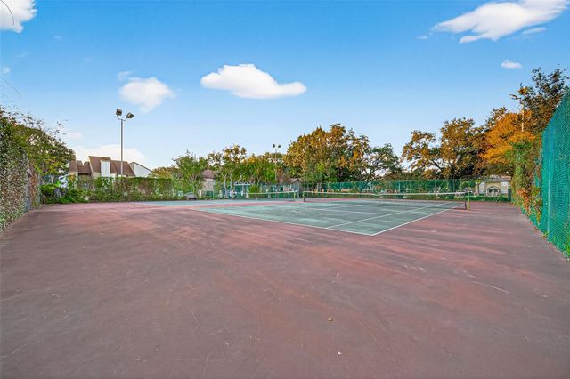 10053 Westpark Drive 289, Houston, TX 77042
